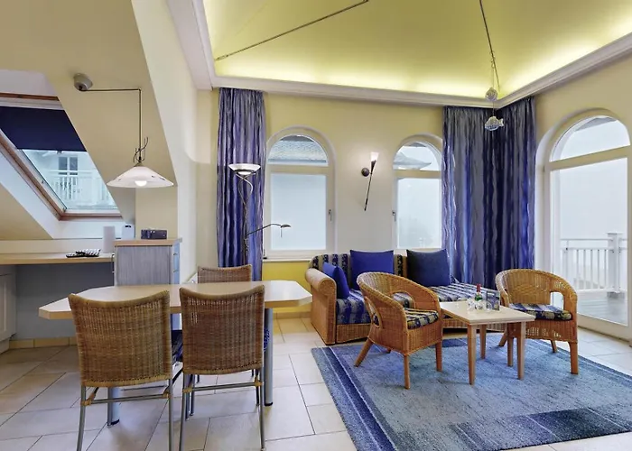 FeWo direkt am Strand mit Meerblick, Villa Strandperle, Binz